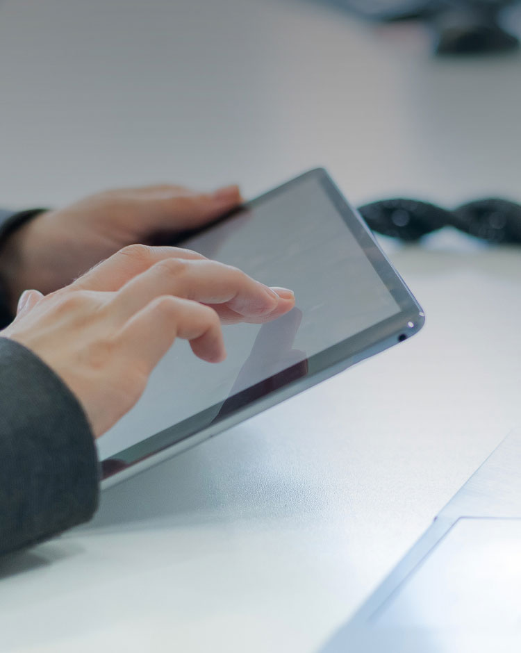 A pair of hands making a web search motion